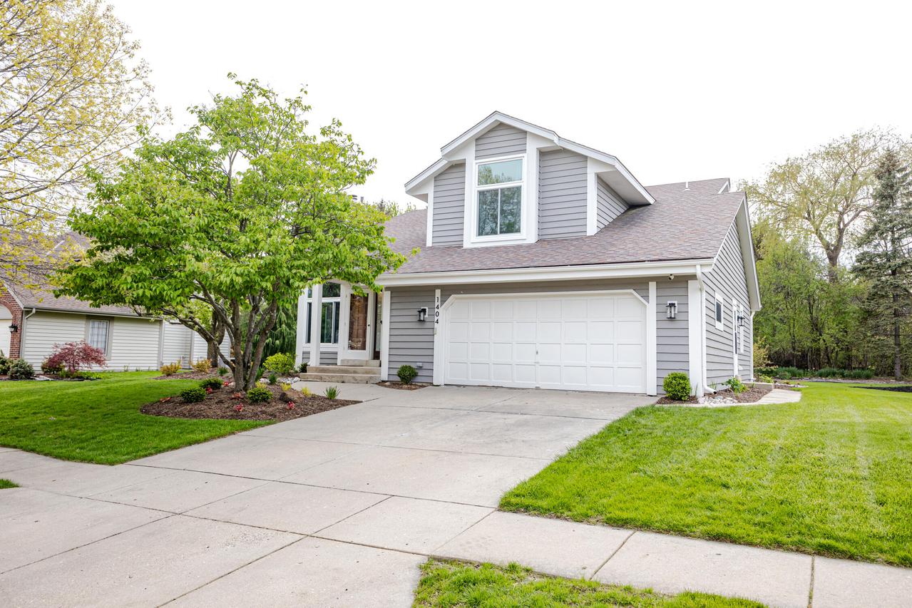 1404 40th Ct, Kenosha, WI 53144