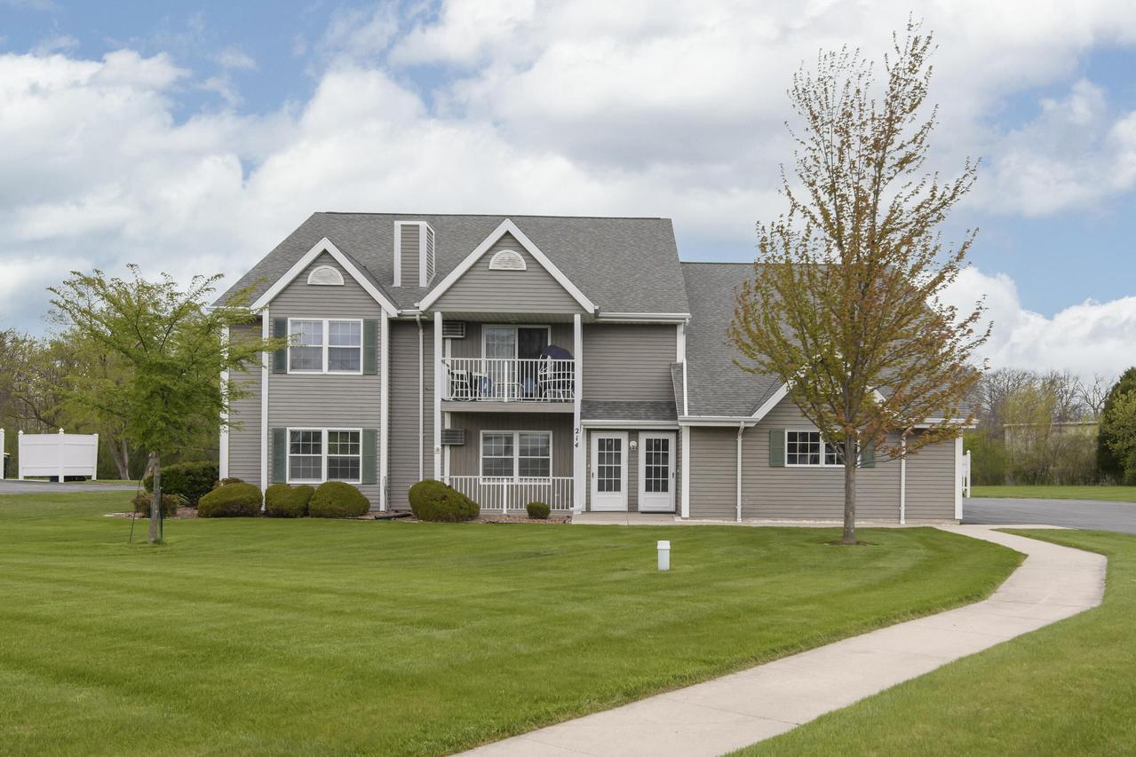214 Minz Park #1, West Bend, WI 53095