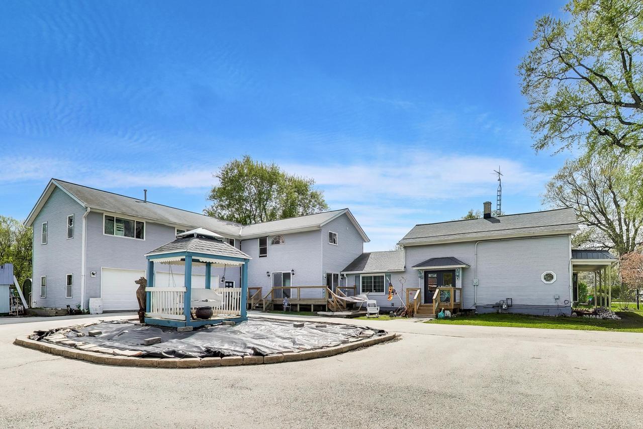 W2139 Highway 11 -, Spring Prairie, WI 53121
