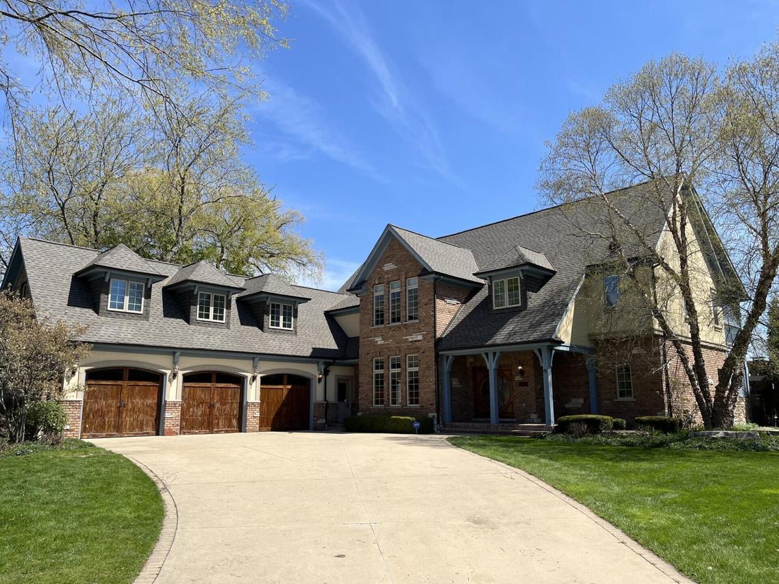 106 Michigan Ct, Racine, WI 53402