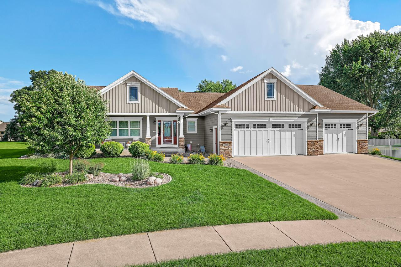4026 Pineview St, Onalaska, WI 54650