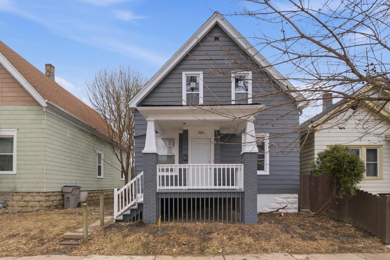 2827 W Grant St, Milwaukee, WI 53215