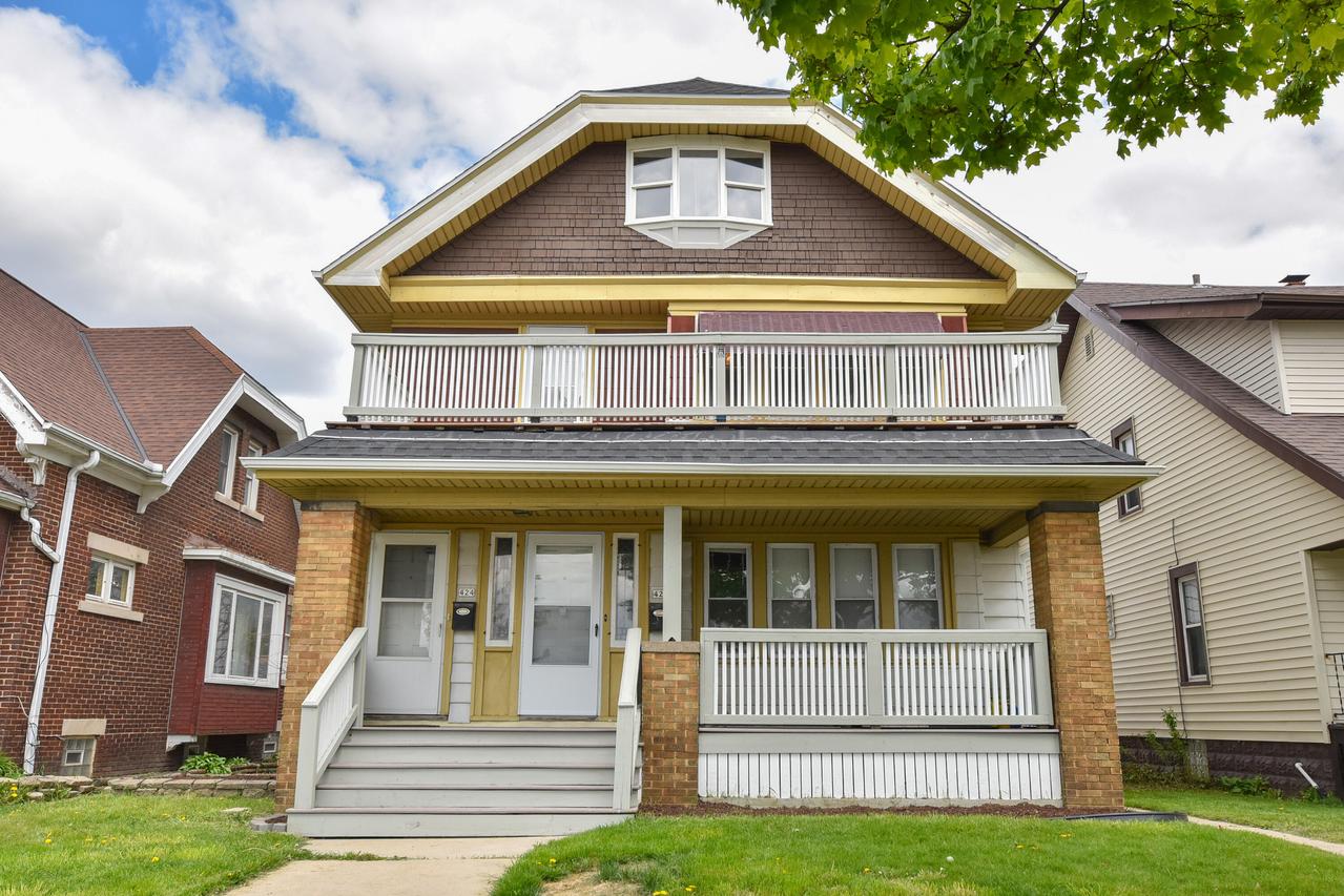 422 W Harrison Ave #424, Milwaukee, WI 53207