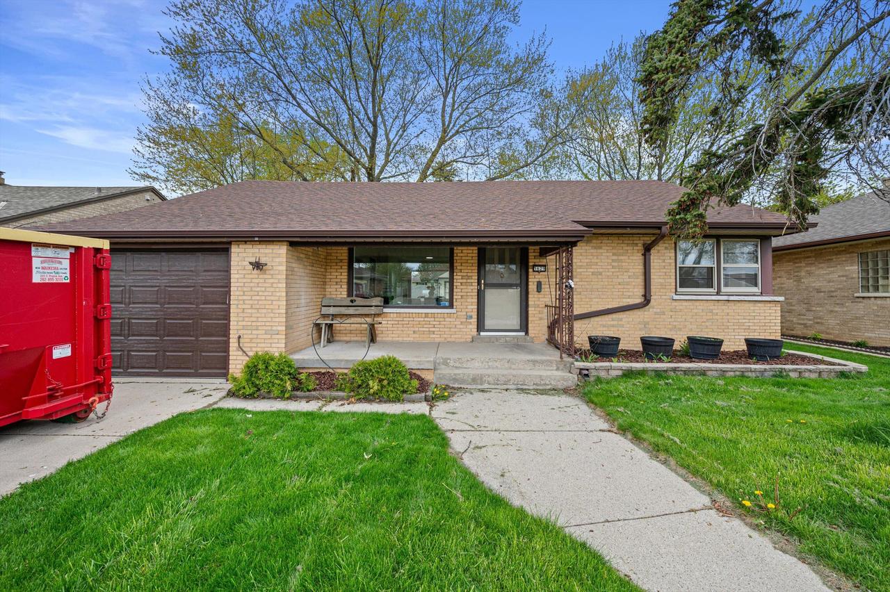 5629 S Quality Ave, Cudahy, WI 53110