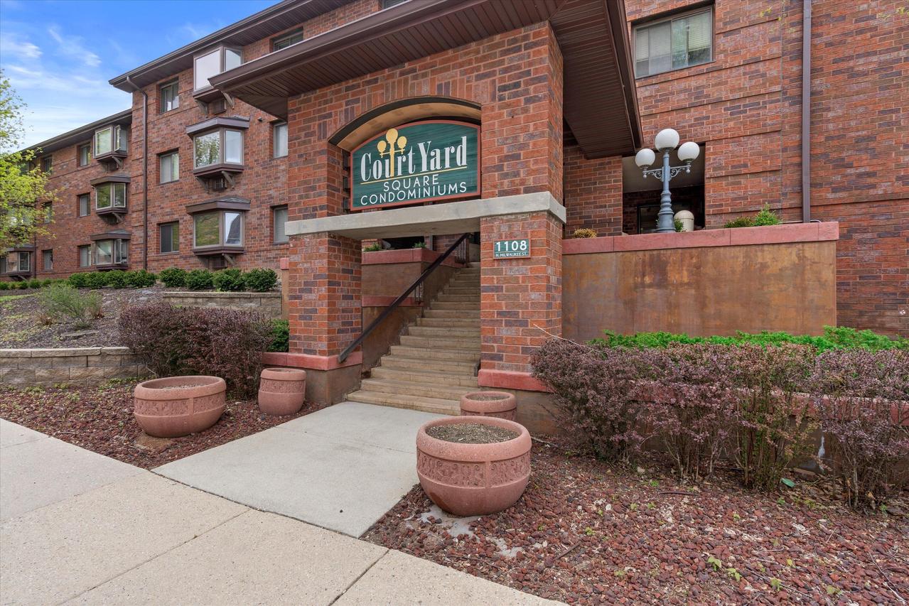 1108 N Milwaukee St #342, Milwaukee, WI 53202