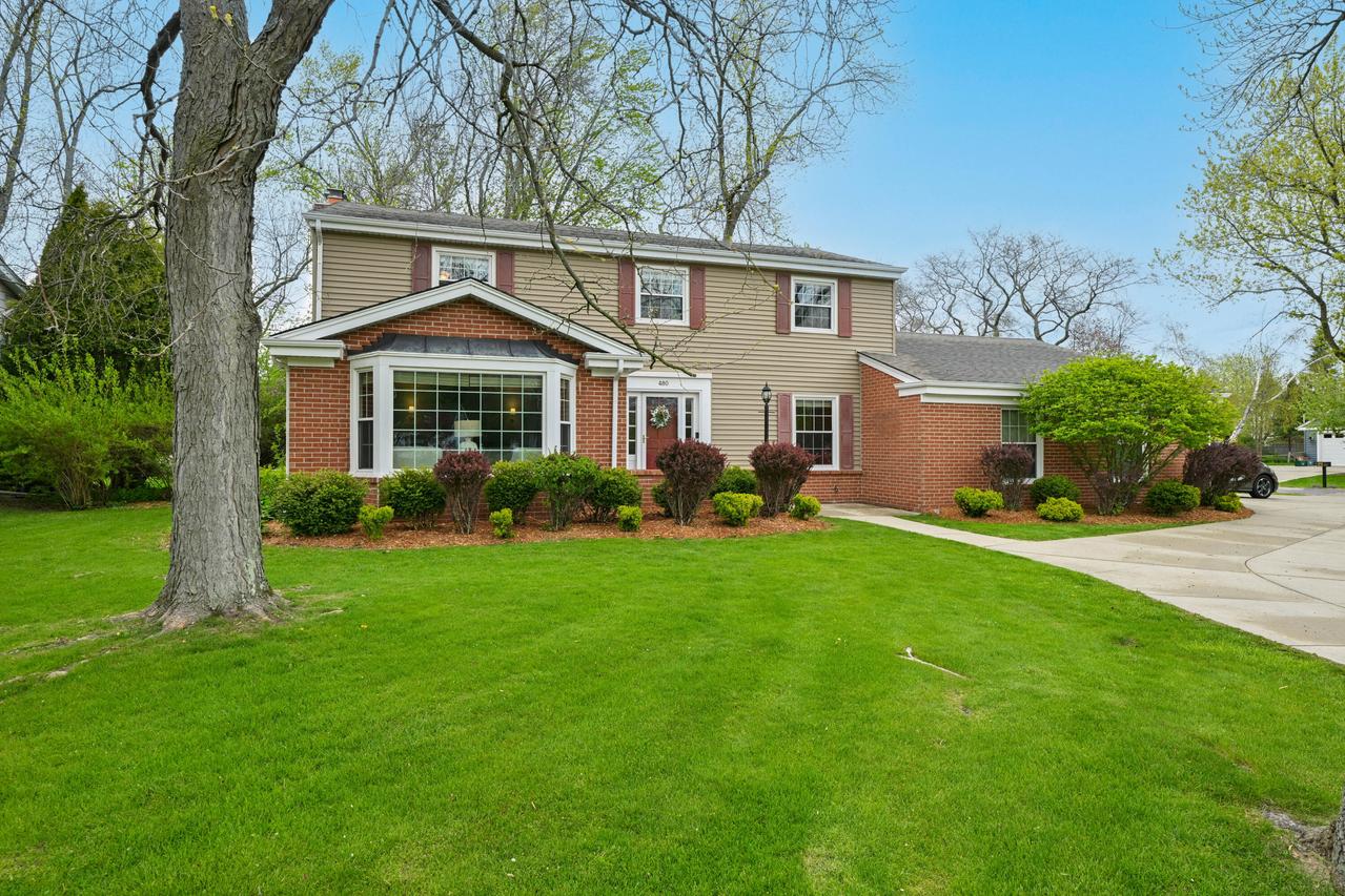 480 E Calumet Rd, Fox Point, WI 53217