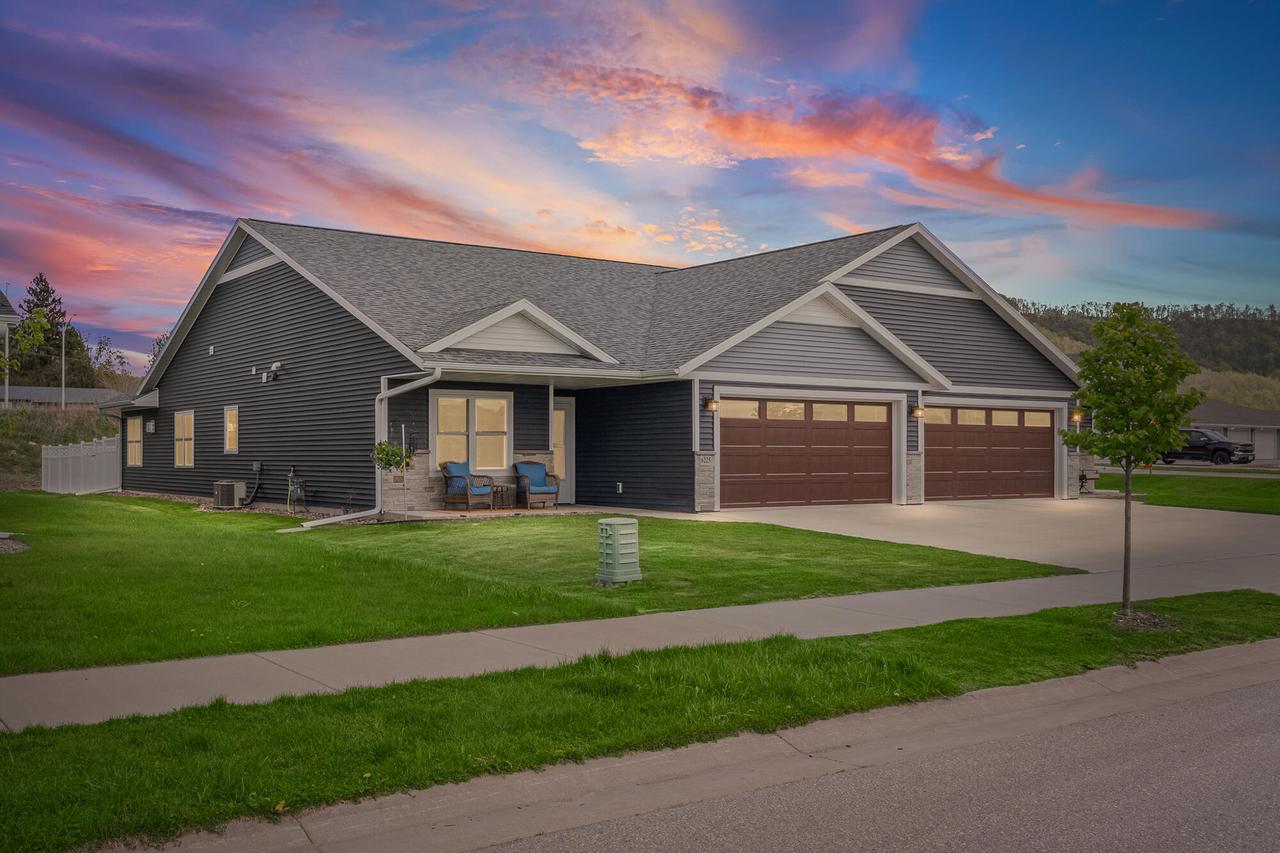 6225 River Run, La Crosse, WI 54601