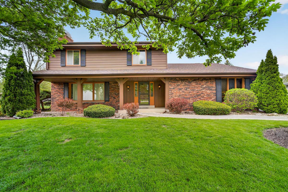 4332 Chekanoff Dr, Mount Pleasant, WI 53403