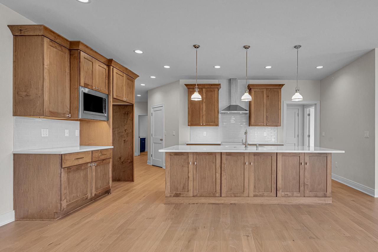 2990 N 186th St #5, Brookfield, WI 53045