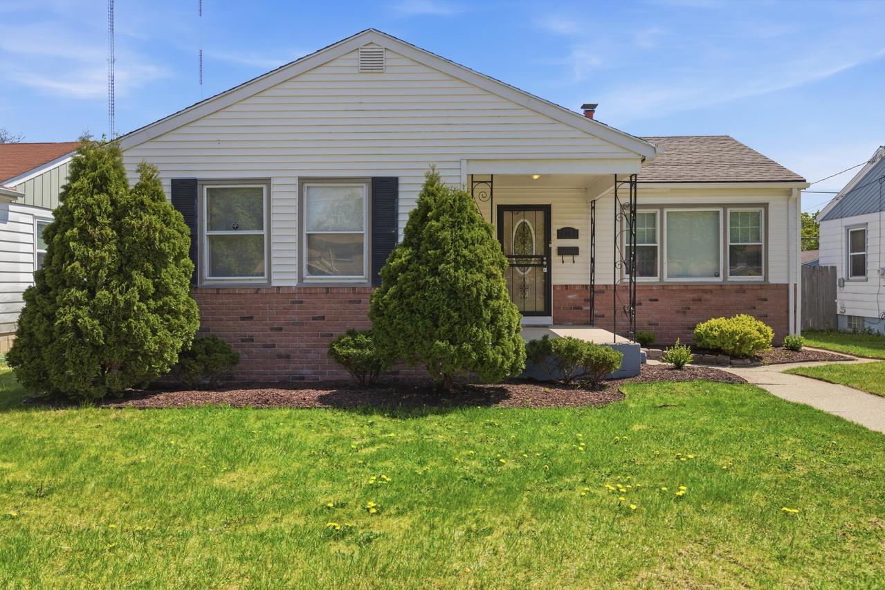 5062 N 20th St., Milwaukee, WI 53209