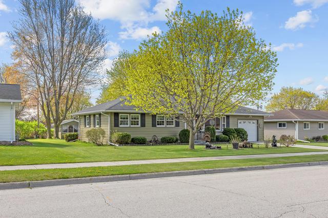 New Homes For Sale This Week That Attend New Holstein High School: May 8th to May 14th