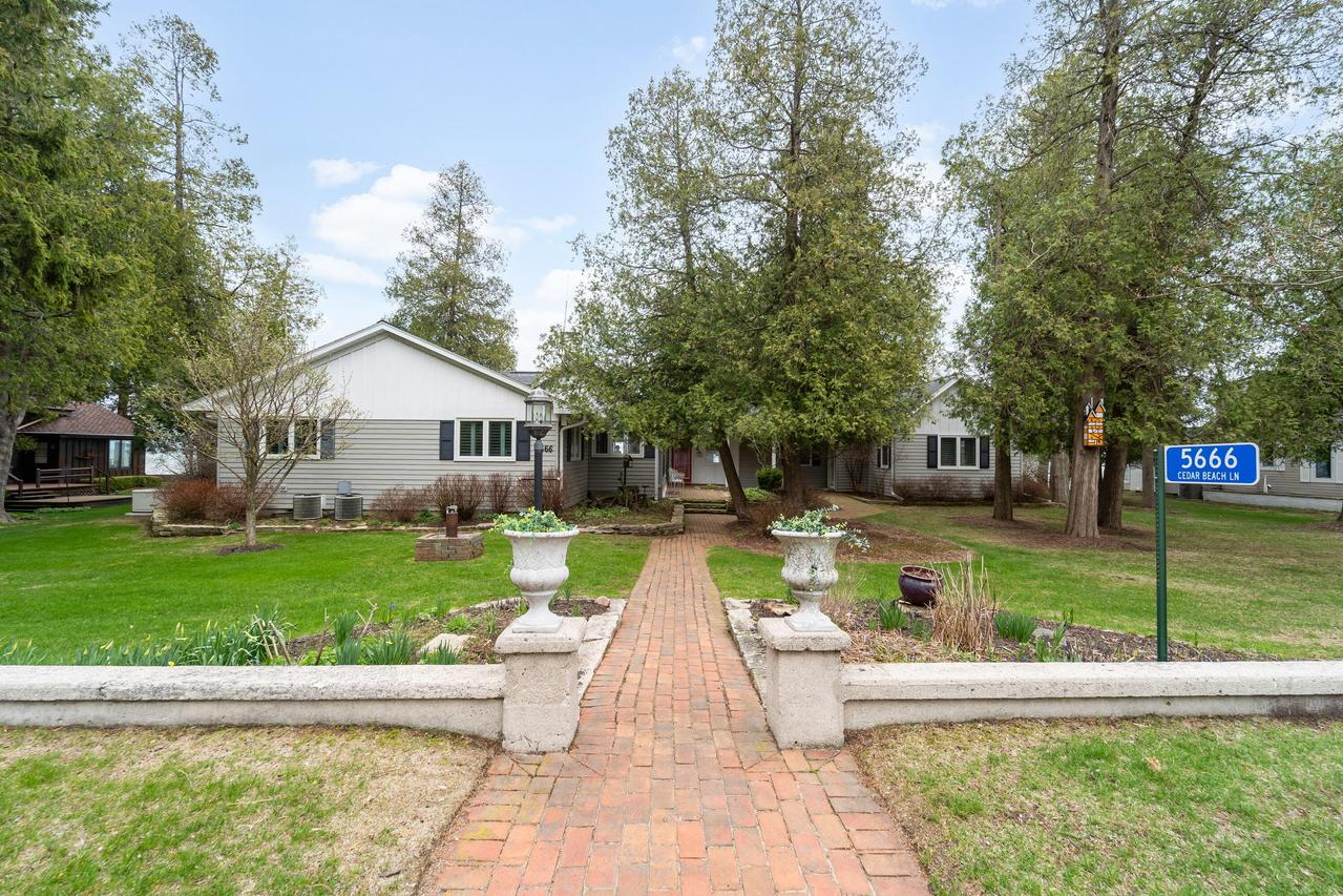 5666 Cedar Beach, Belgium, WI 53004