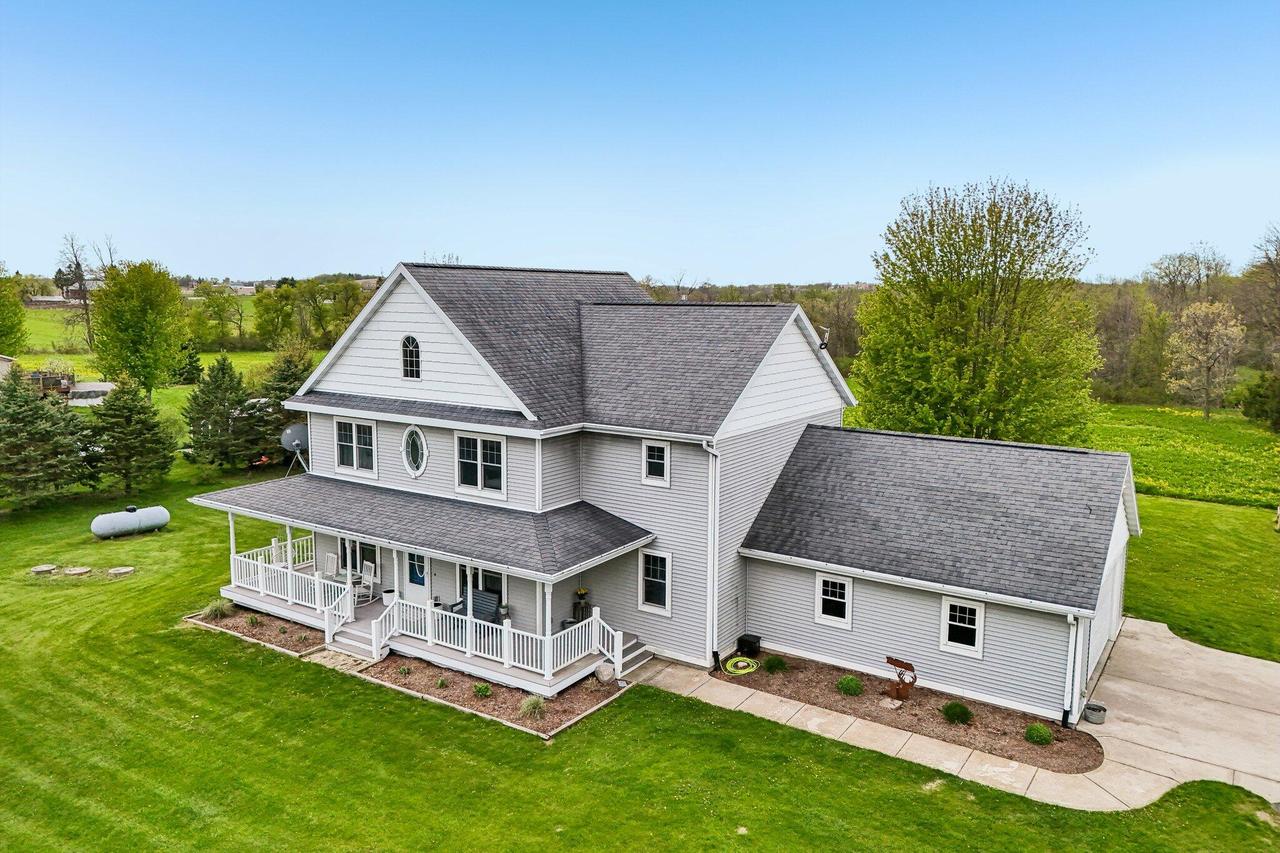 N7837 French Rd, Milford, WI 53038