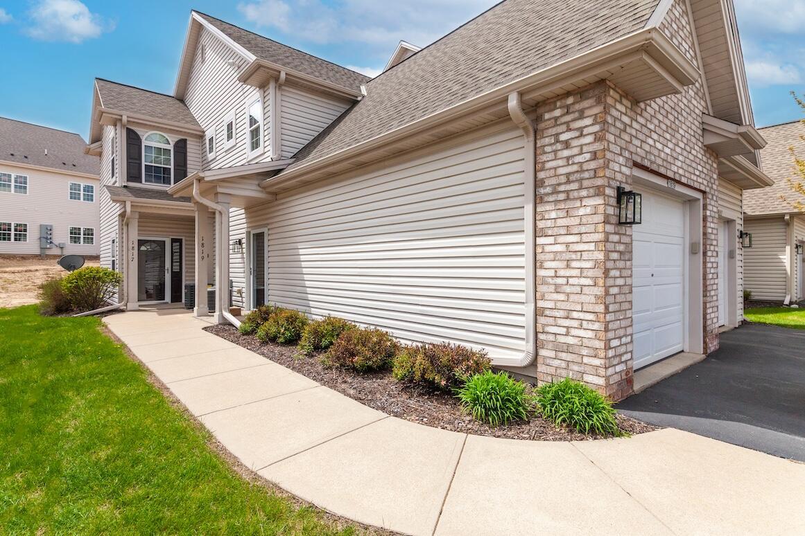 1817 Woodland Way #429-1, Slinger, WI 53086
