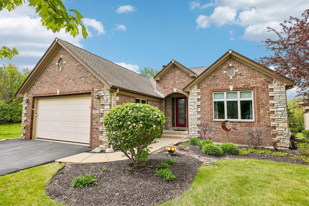 1014 Links Rd, Geneva, WI 53147