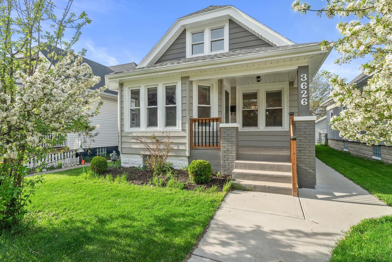 3626 W Maple St, Milwaukee, WI 53215