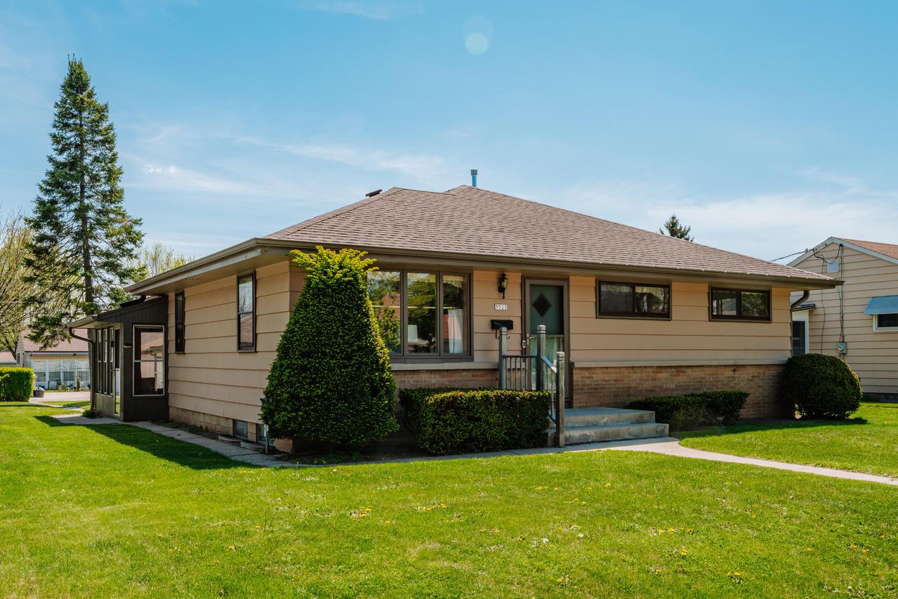 5525 W Leroy Ave., Milwaukee, WI 53220