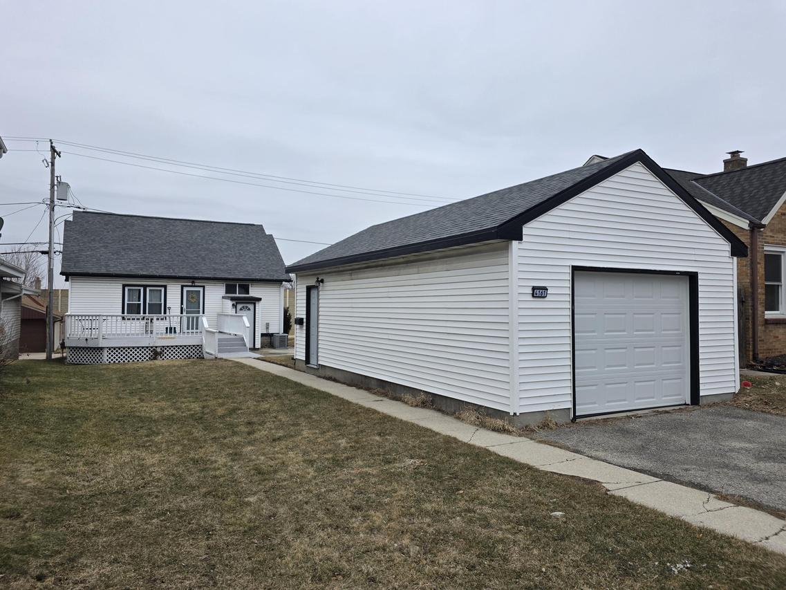 4161 S 3rd St, Milwaukee, WI 53207