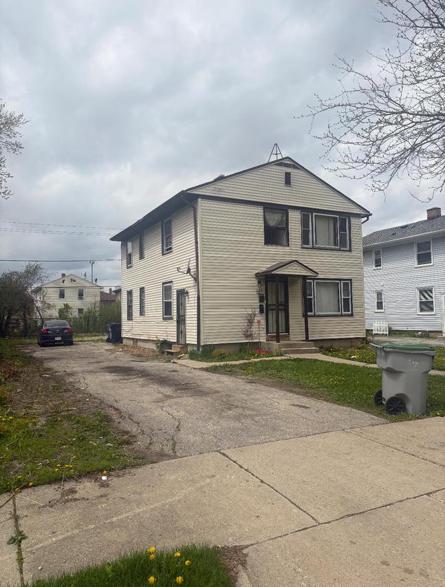 5281 N 28th St., Milwaukee, WI 53216