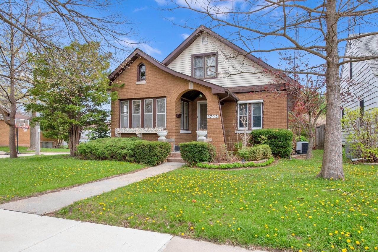 5703 36th Ave., Kenosha, WI 53144