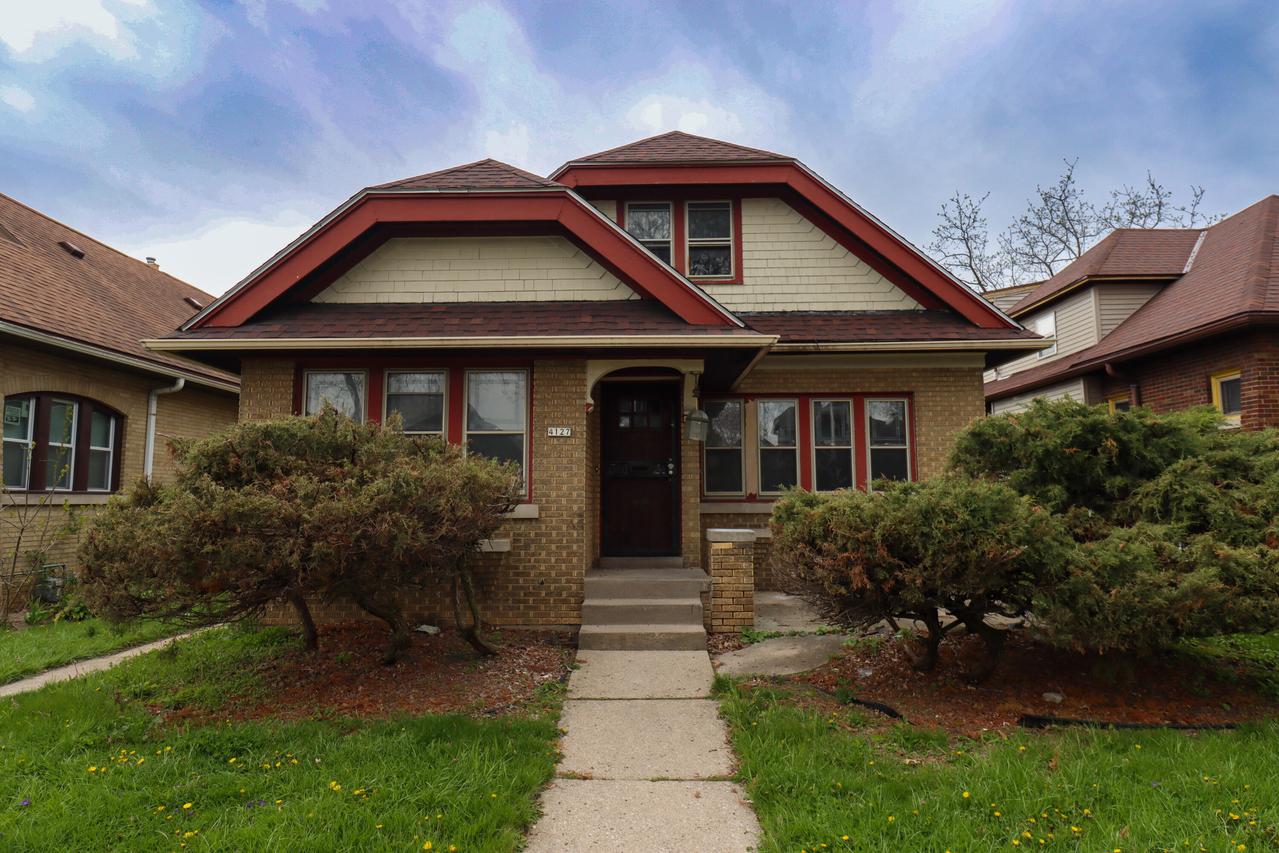 4127 N 16th St., Milwaukee, WI 53209