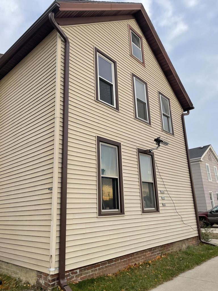 625 S 14th St, Sheboygan, WI 53081