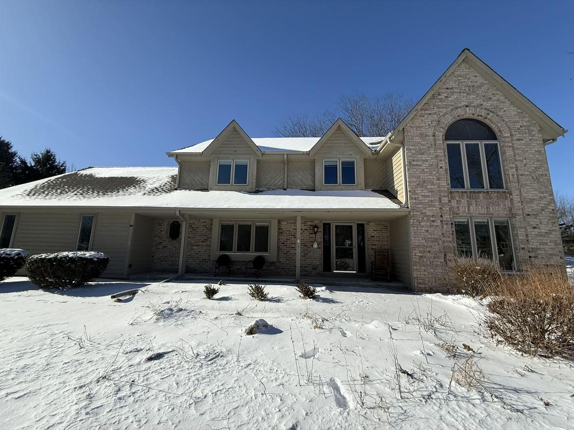1425 Keup Rd, Cedarburg, WI 53024