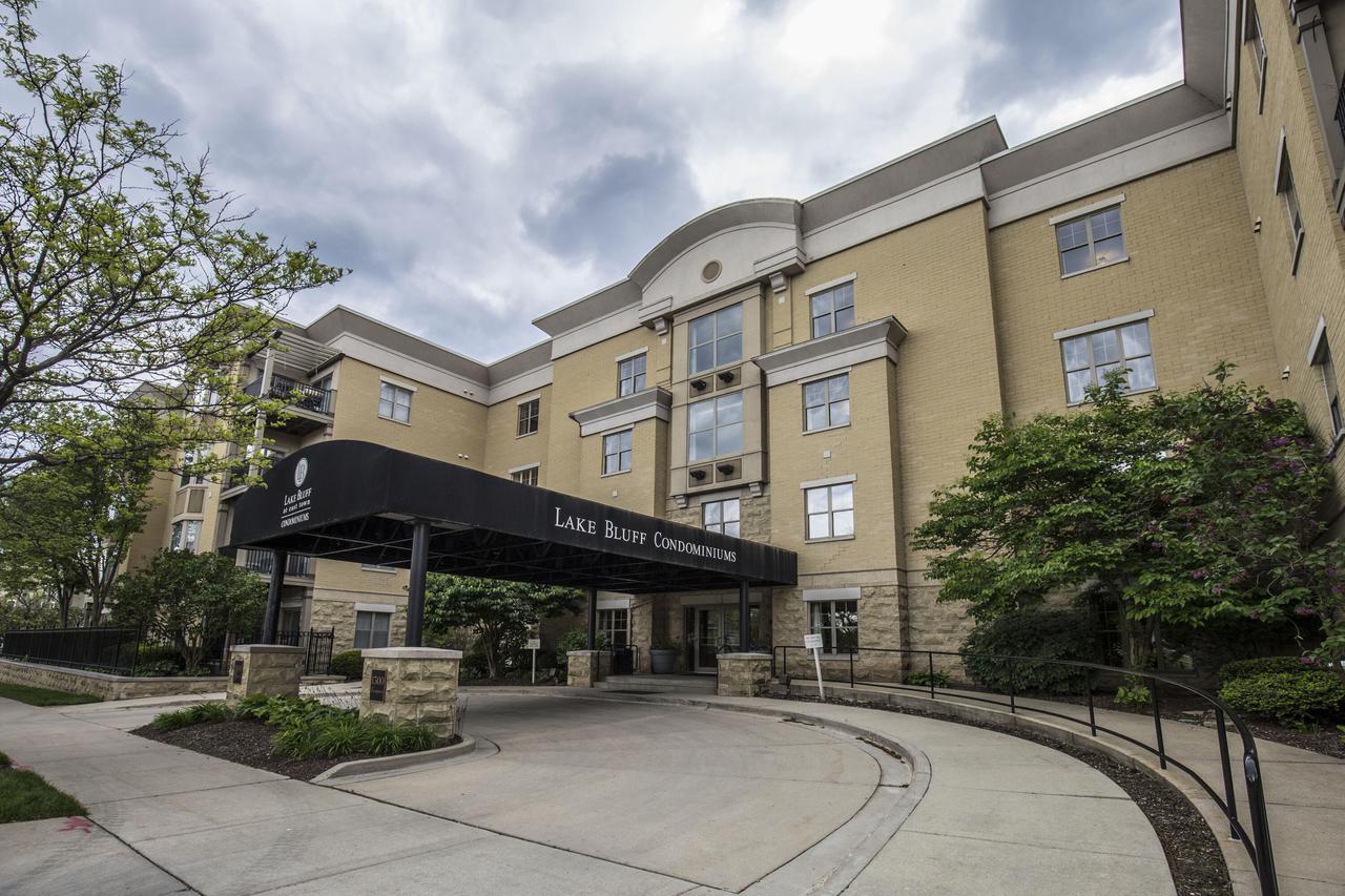 1300 N Prospect Ave #403, Milwaukee, WI 53202