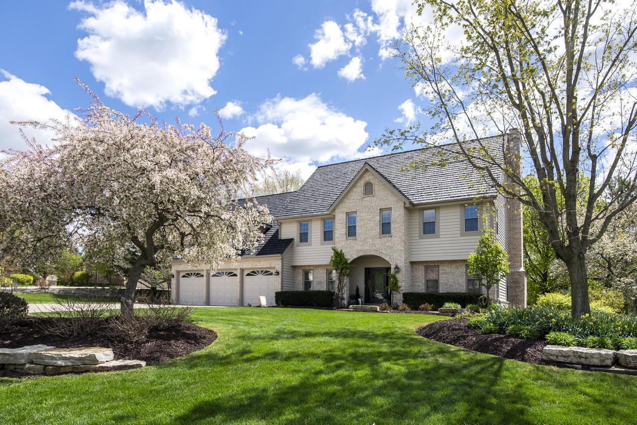 4520 Compton Ct, Brookfield, WI 53045