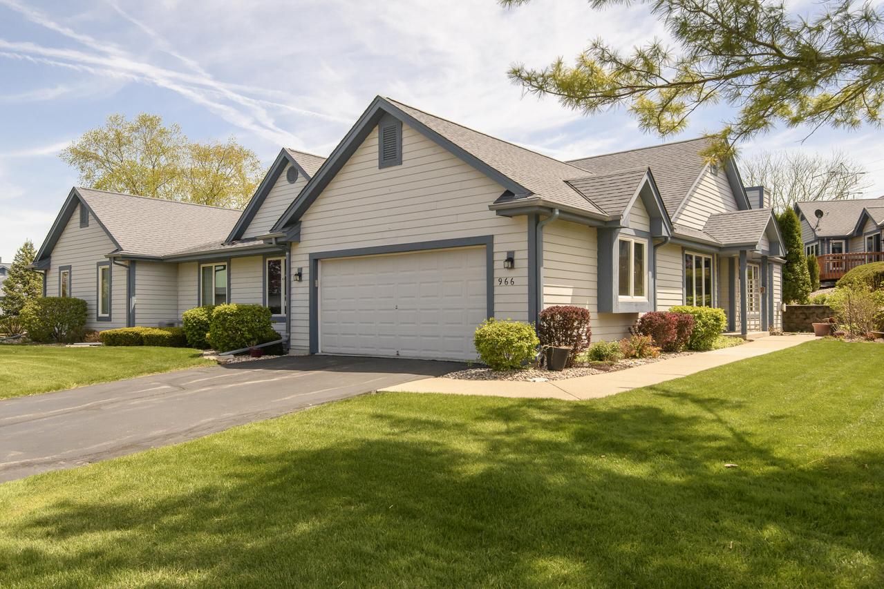 966 Bay View, Mukwonago, WI 53149