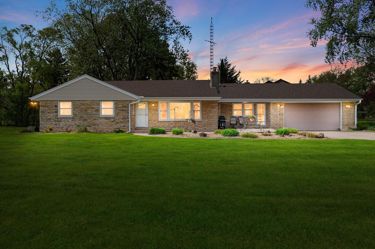 12610 W St. Mary's Dr, New Berlin, WI 53151