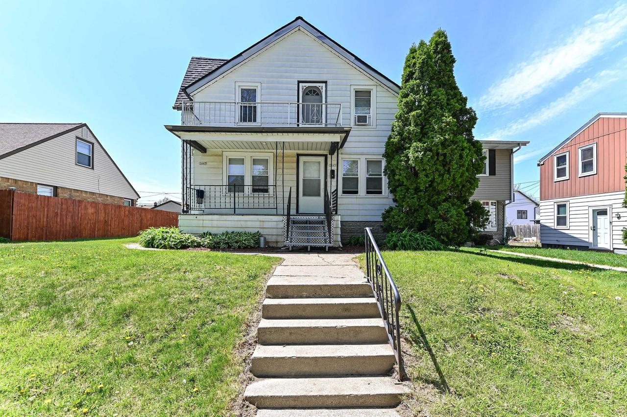 2445 S 62nd St #2447, West Allis, WI 53219