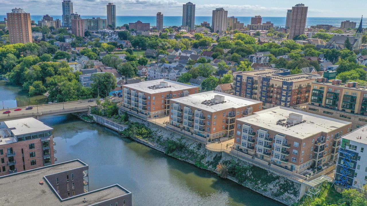1905 N Water St #403, Milwaukee, WI 53202