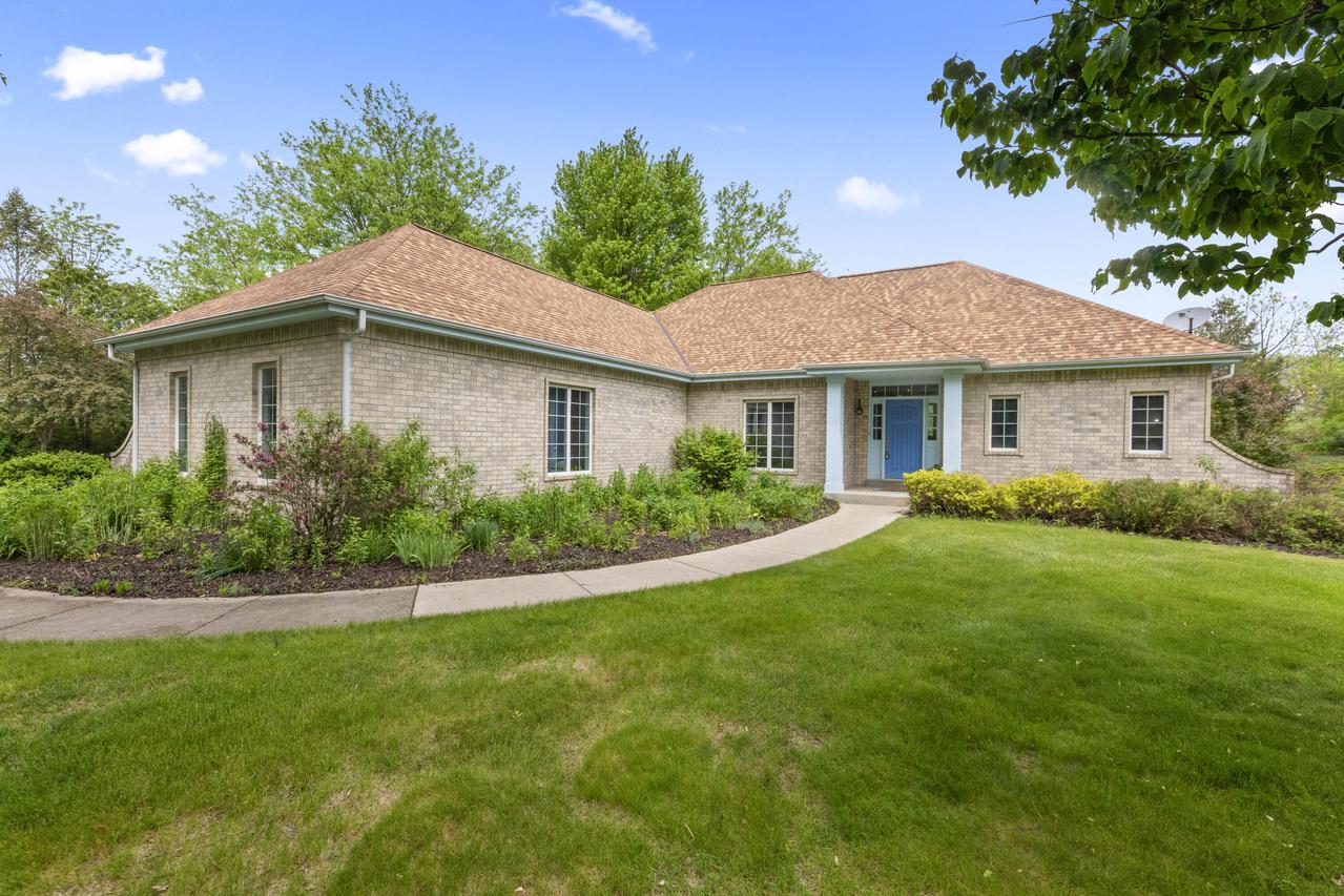 W379N8508 Mill St, Oconomowoc, WI 53066