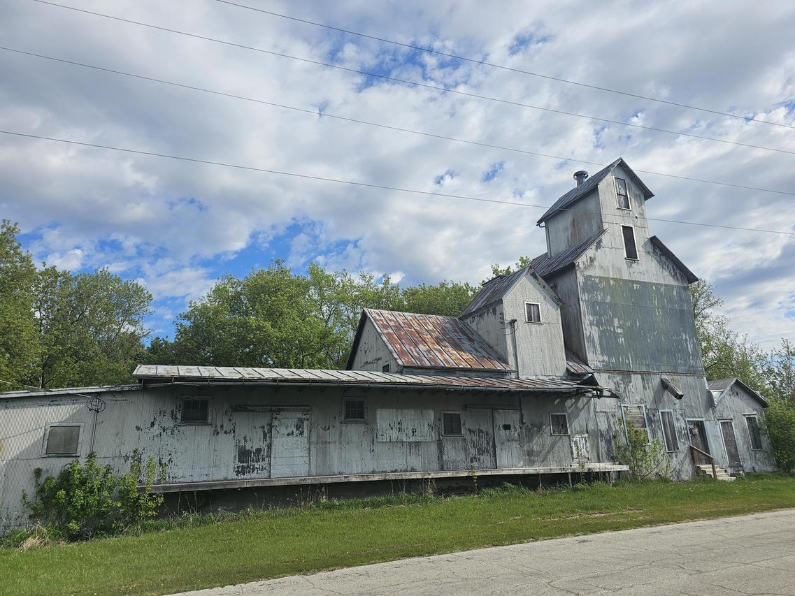 3812 Elevator Rd, Cato, WI 54230