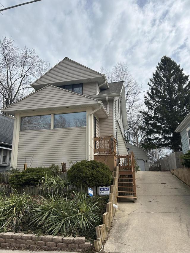 419 Hayes Ave, Racine, WI 53405