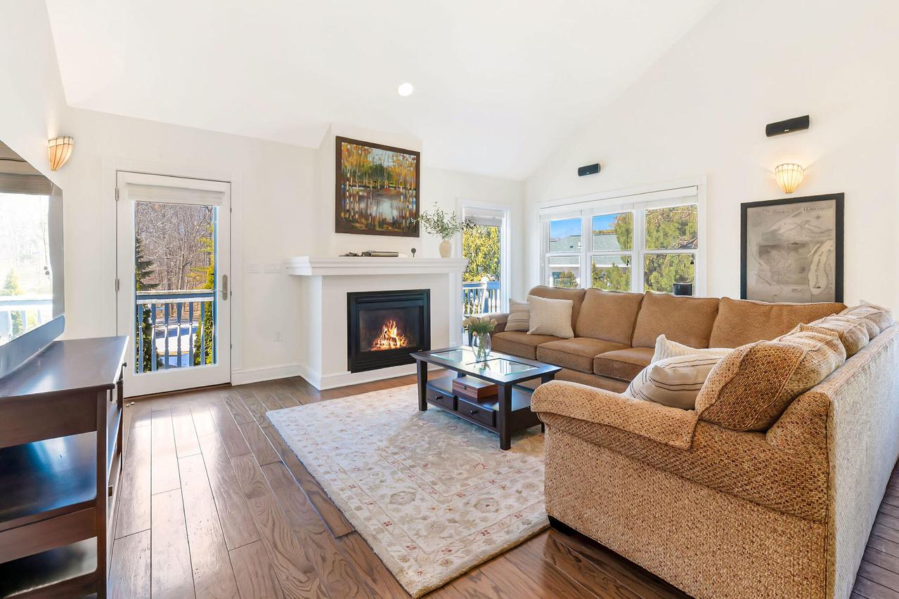 273 Victorian Village #Unit A, Elkhart Lake, WI 53020