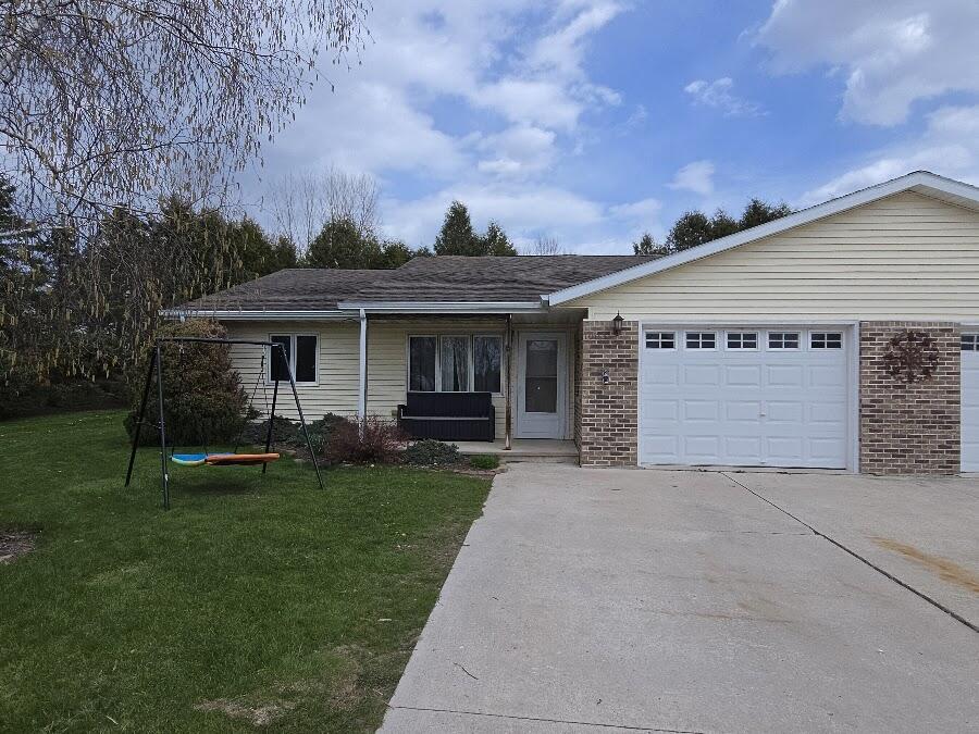 1002 Chrysler Dr, Mishicot, WI 54228