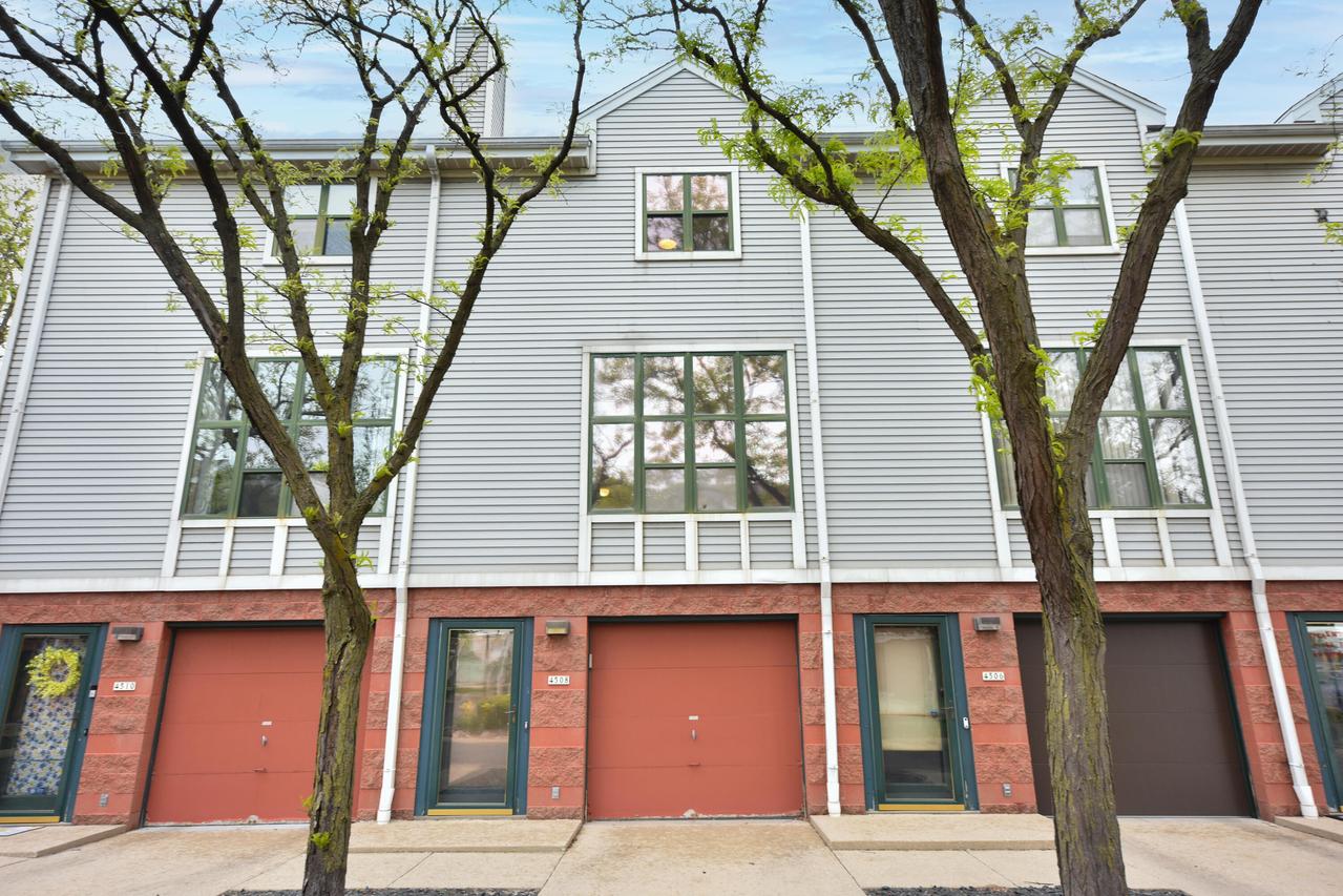 4508 W Westchester Sq, West Milwaukee, WI 53214
