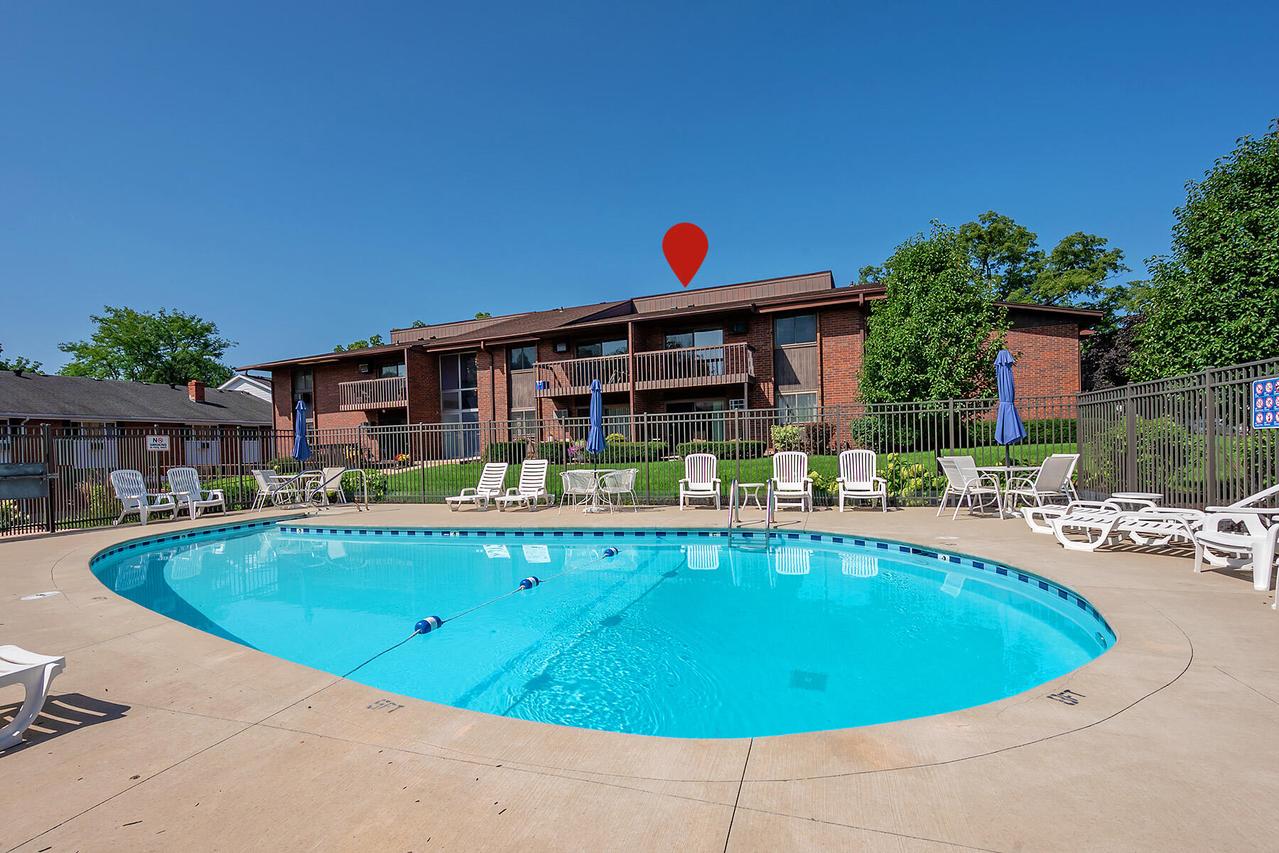 1270 Wisconsin St #203A, Lake Geneva, WI 53147