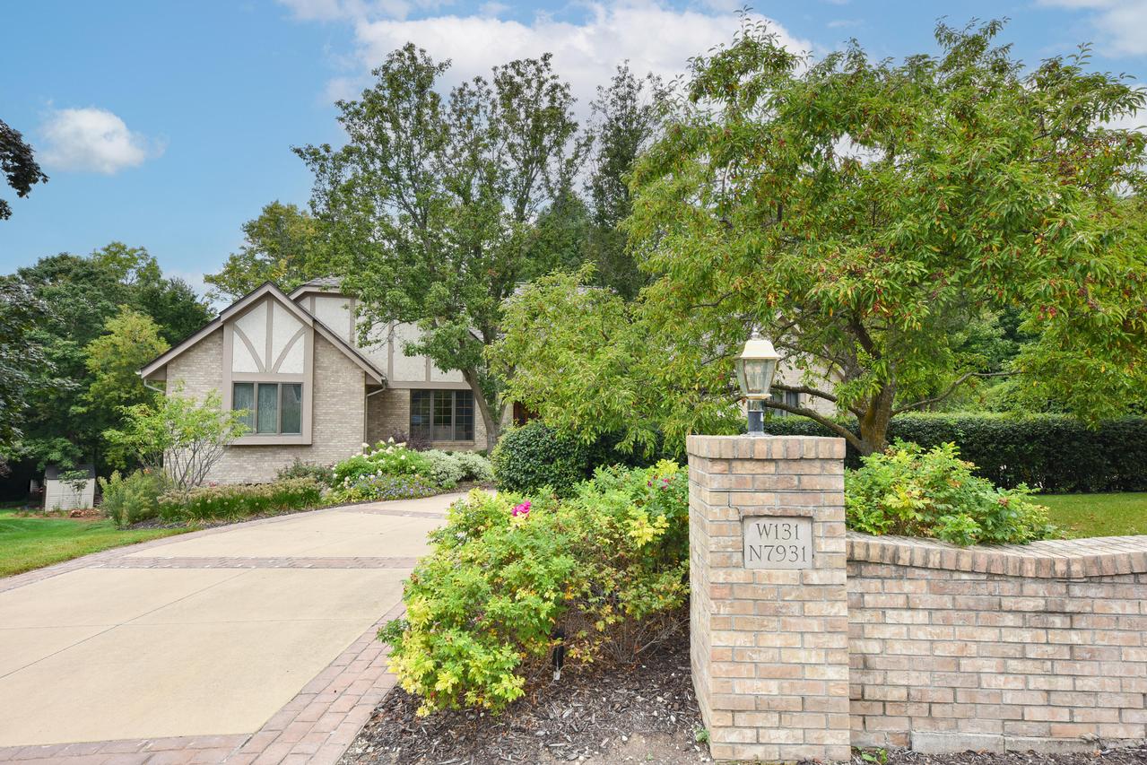 W131N7931 Country Club, Menomonee Falls, WI 53051