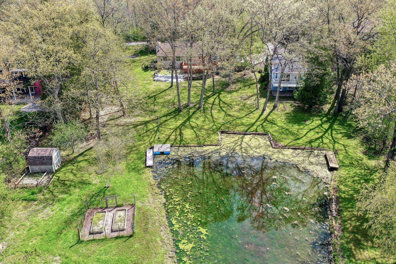 3513 Ridge Dr, Delafield, WI 53029