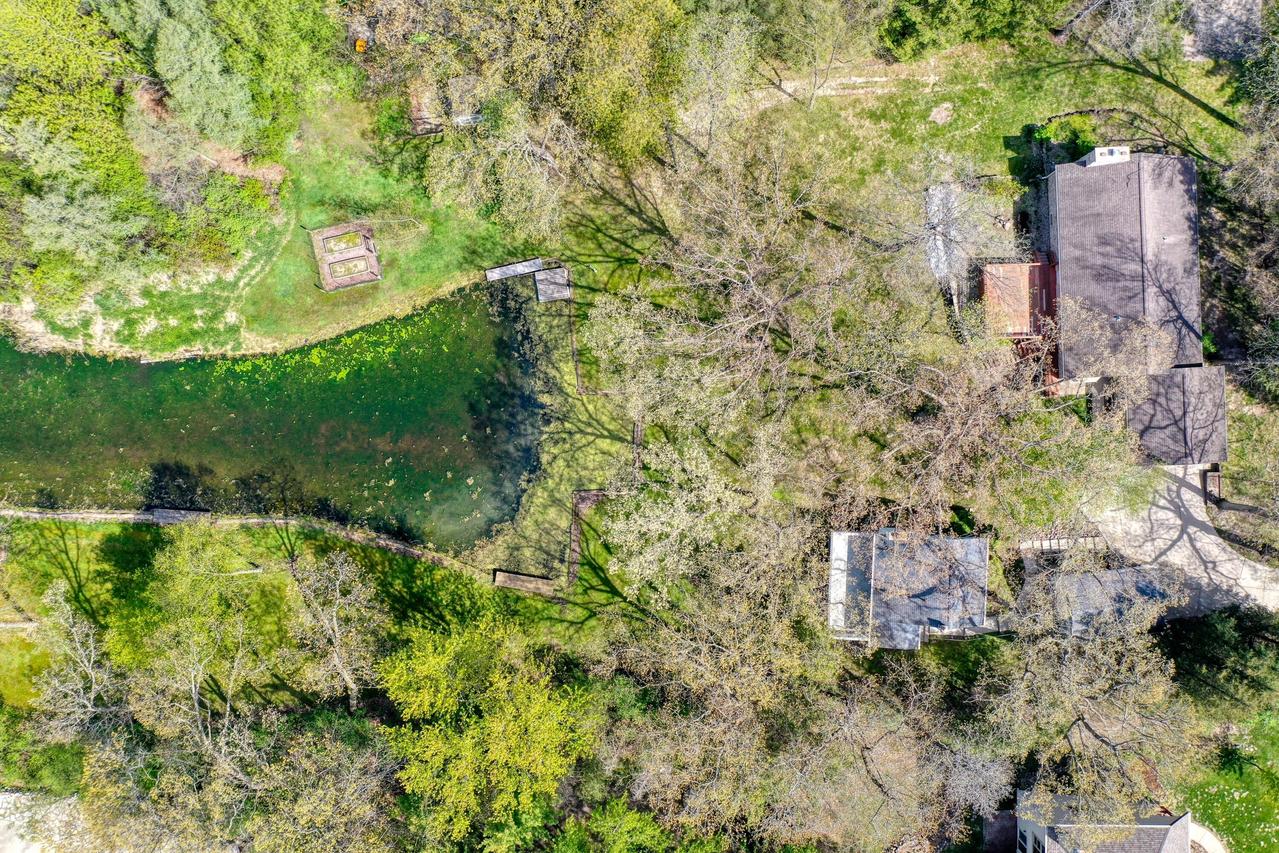3513 Ridge Dr, Delafield, WI 53029