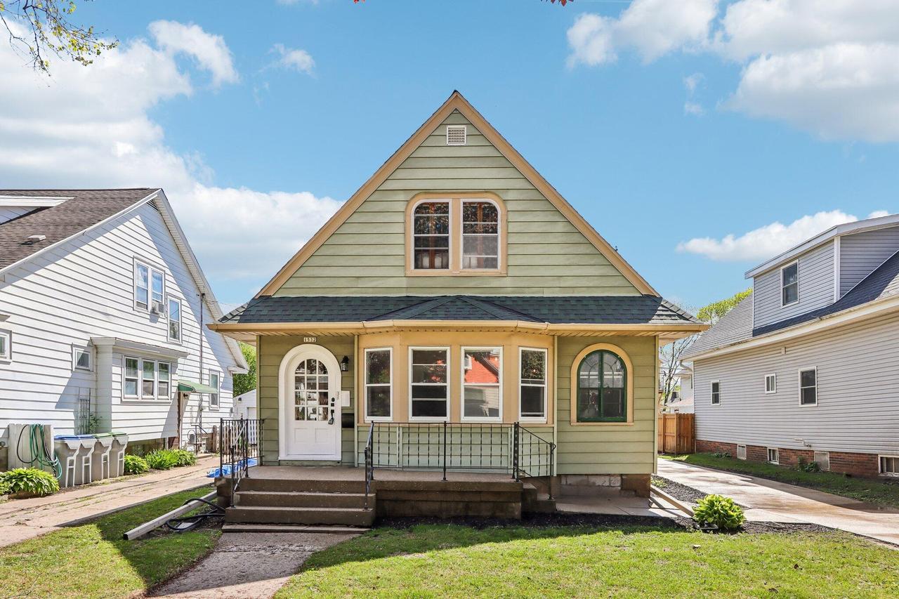 1532 N 58th St, Milwaukee, WI 53208