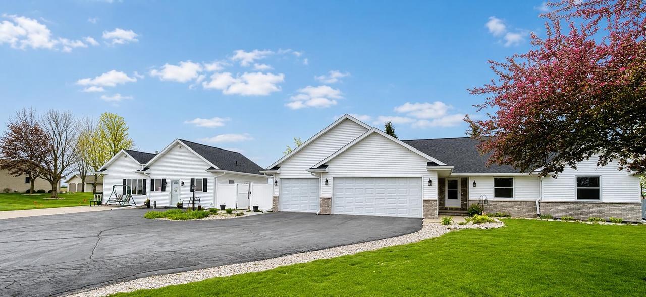 N3151 State Road 76 Rd, Ellington, WI 54944