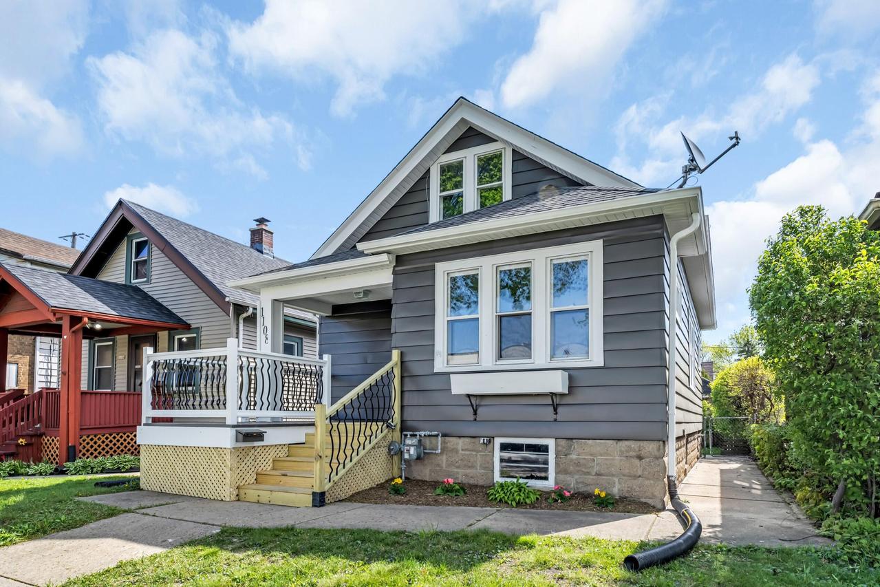 1108 S 65th St, West Allis, WI 53214
