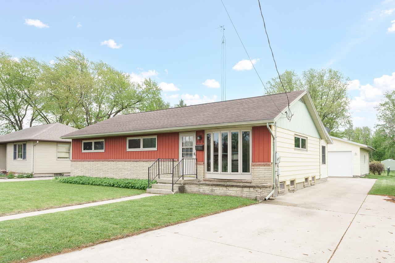 105 Clark St, Watertown, WI 53094