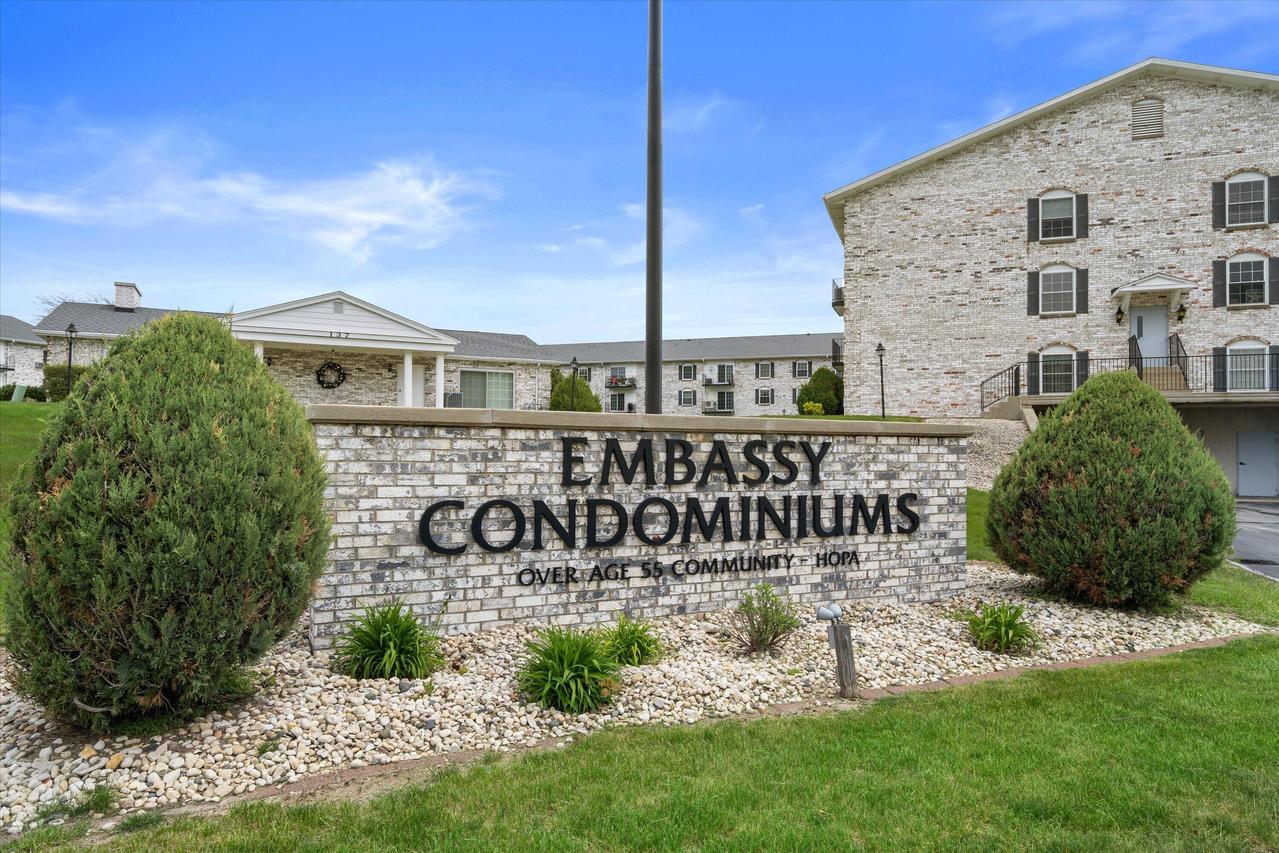 125 N University Dr #112, West Bend, WI 53095