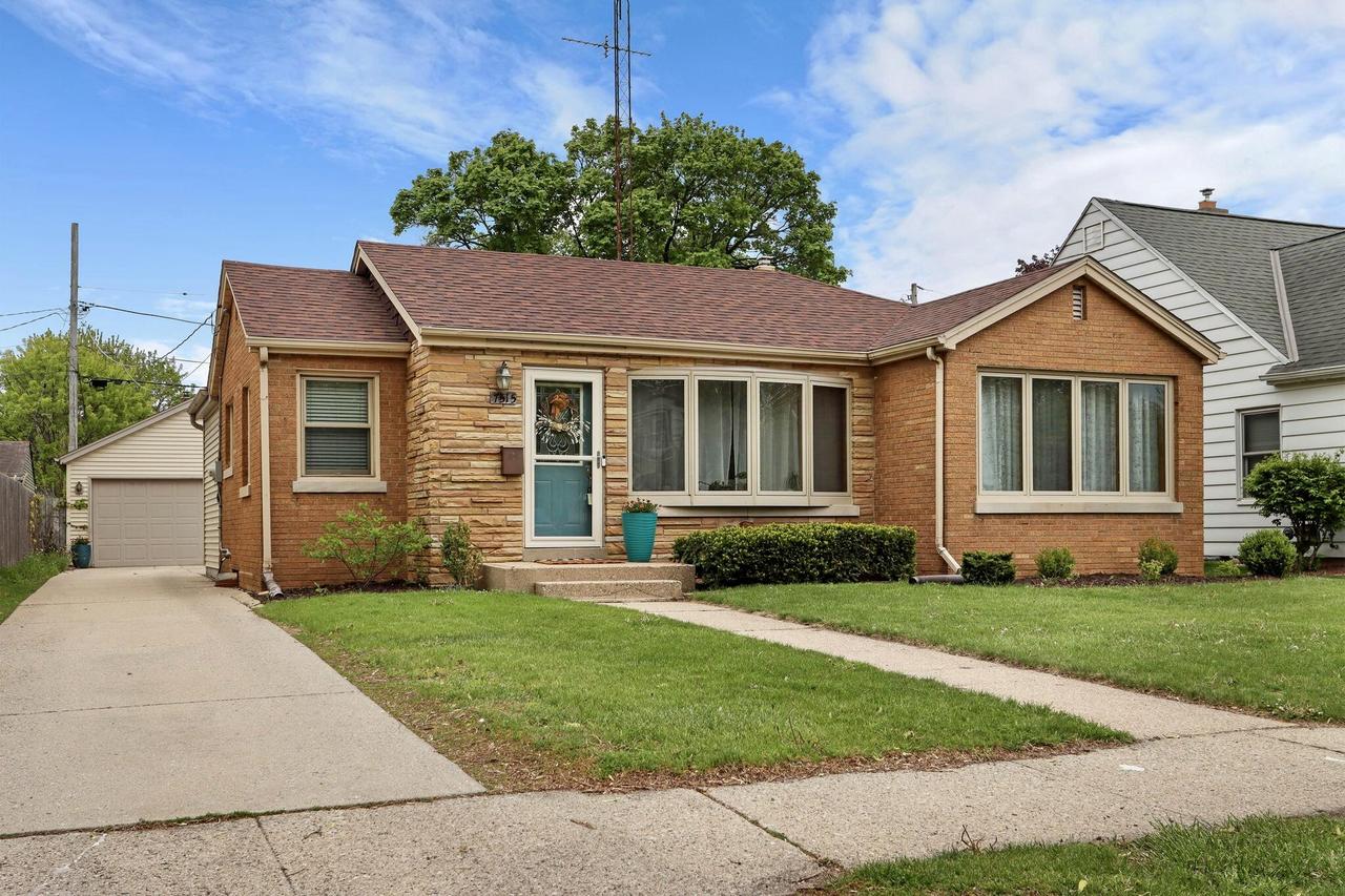 7515 25th Ave, Kenosha, WI 53143