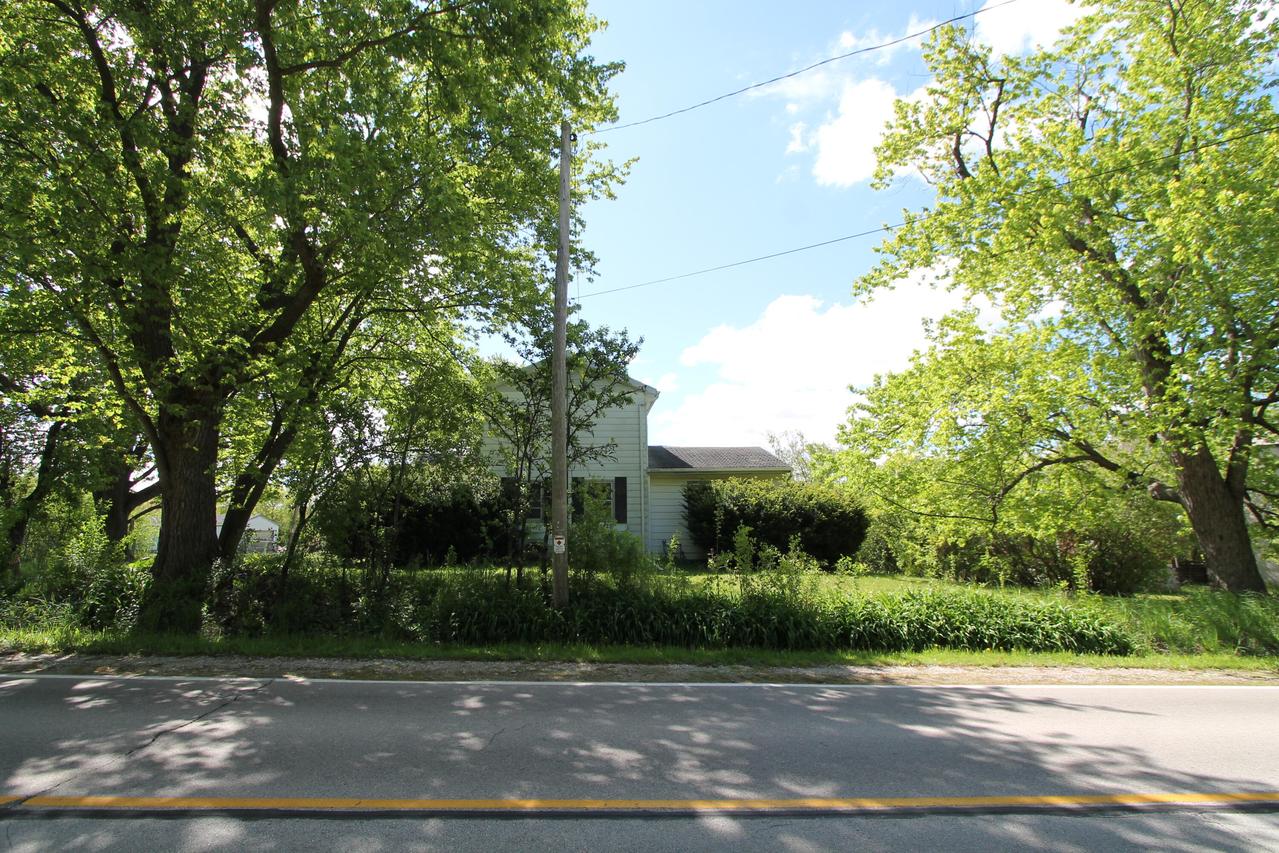 6131 S Loomis Rd, Norway, WI 53185